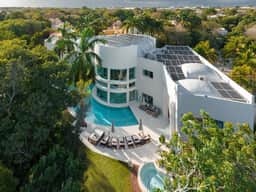 Villa Aqua - Image 2