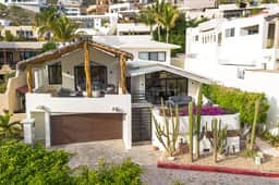 Tres Palmas - Image 2