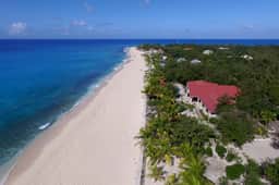 Baie Longue Beach House - Image 2