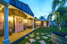 King's Surf Shack - Image 5