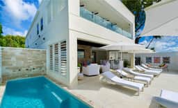 Solaris Beach House - Image 2