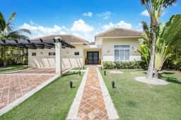 Buganvilla 388 - Image 5