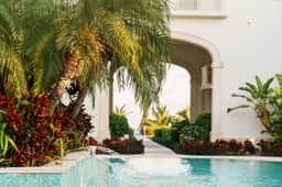 Oceanfront Luxury 3BR Suite - Image 4