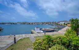 Condo 6 Harbour 2BR - Image 3