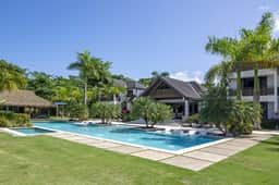 Villa Canoe Cove - Image 2