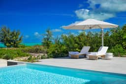 Bliss Villa Four - Image 3