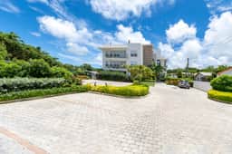 Coral Beach 207 - Image 2