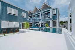 Sea Breeze Beach Villa - Image 3