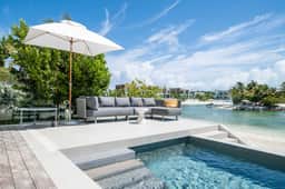 5BR Lagoon Villa + Guest House 16 - Image 5