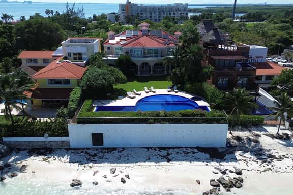 Bianca - Cancun - Image 1
