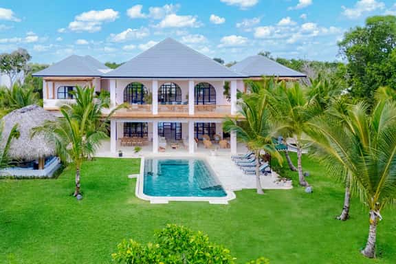 Hacienda La Paloma - Image 1