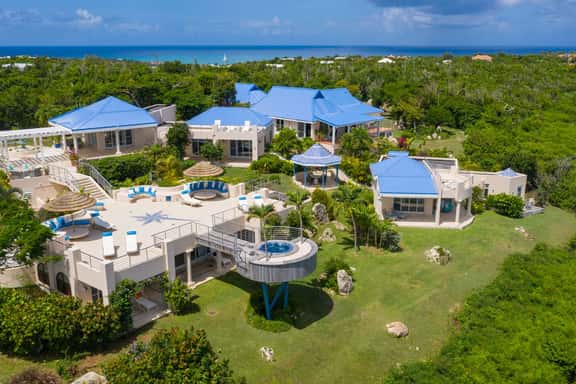 Villa Mes Amis 9BR - Image 1