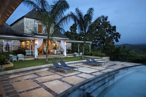 Coach House 7BR - Image 1
