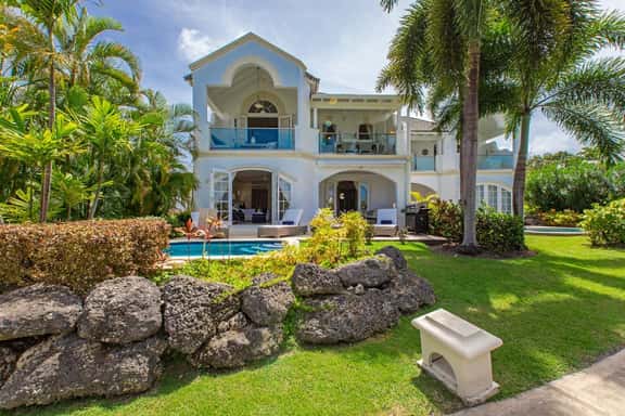 Royal Villa 12 - Image 1