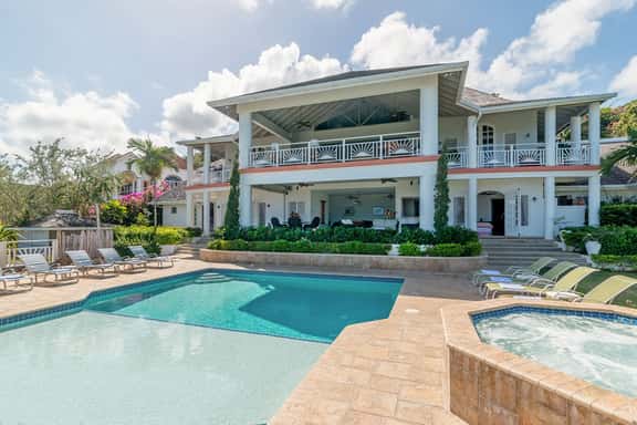Fairway Manor 6BR - Image 1