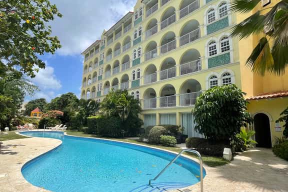 Sapphire Beach 505 - Image 1