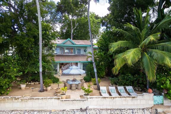 Villa Seascape 4BR - Image 1