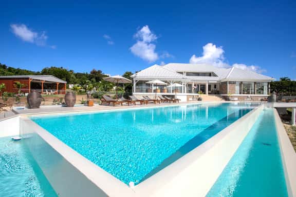 Villa Debbie 4BR - Image 1