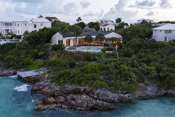 Villa Alinna - Image 1