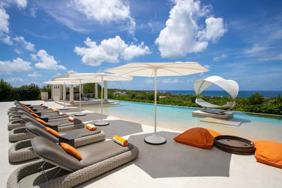 Avanti 5BR - Image 1