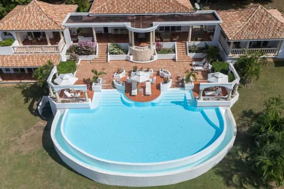 Villa Mariposa 3BR - Image 1