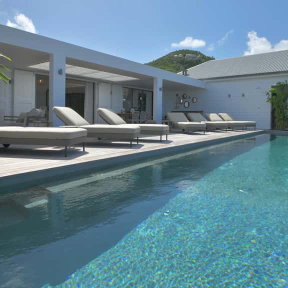 Romance 4BR - Image 1