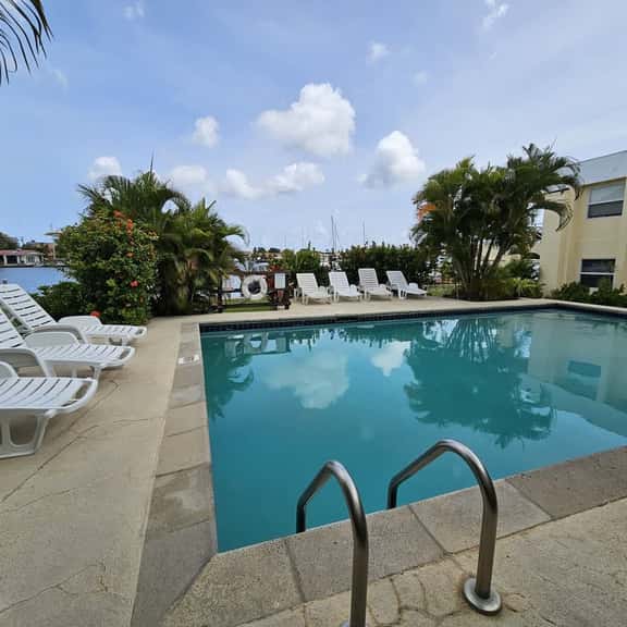 Bay View 7 3BR - Image 1
