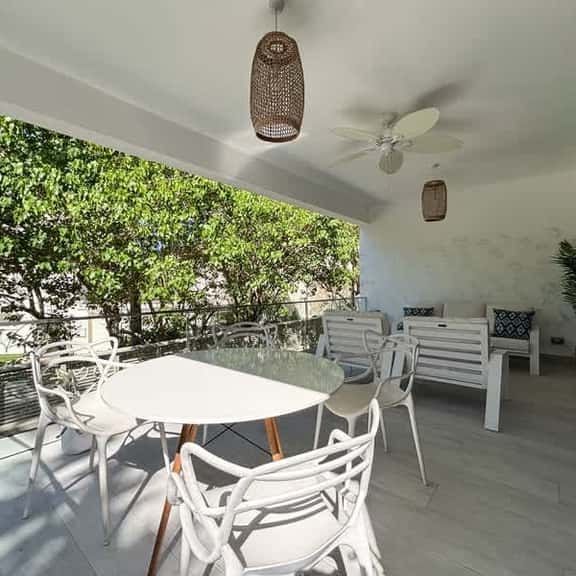 One Queen Street Apt 3 - Image 1