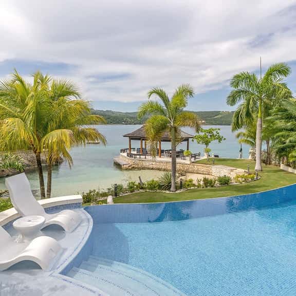 Makana 4BR - Image 1