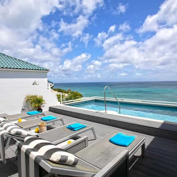 Condo Sea Esta 4BR - Image 1