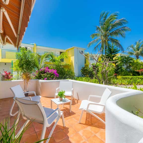 Coco's Beach House - Image 1