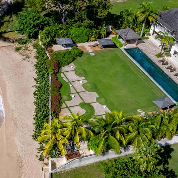 Godings Beach House - Image 1