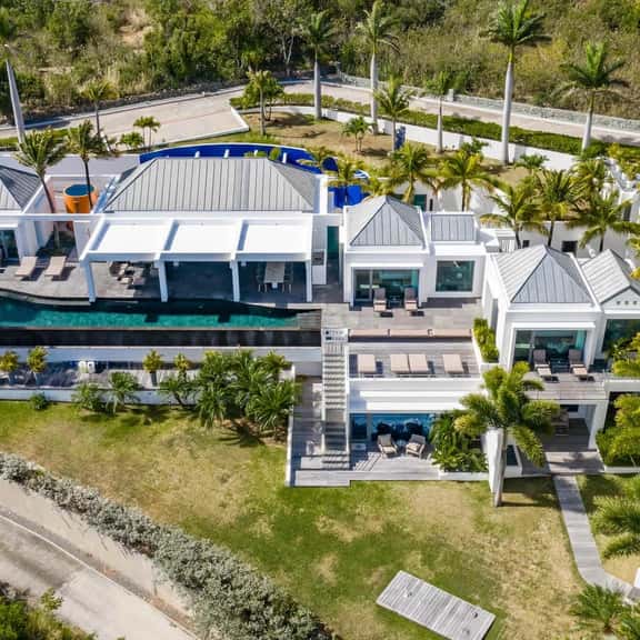 Villa Nirvana 4BR - Image 1