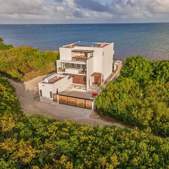 Villa Tiburon - Image 1