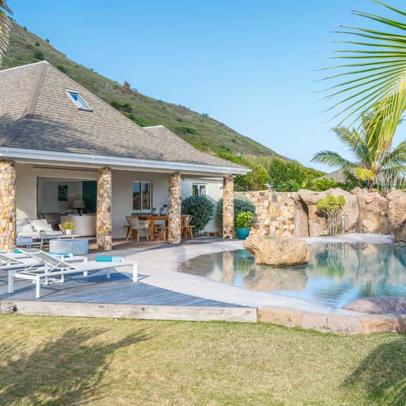 Villa La Roche Dans L’eau - Image 1