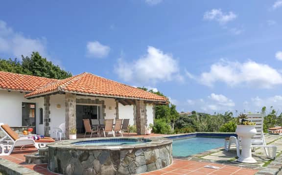 Calypso Court 3BR - Image 4