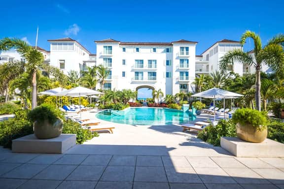 Premier Oceanfront 3BR Suite - Image 2