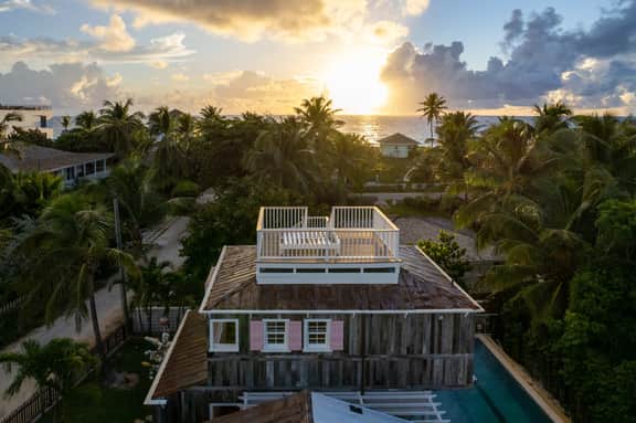 King's Surf Shack - Image 3