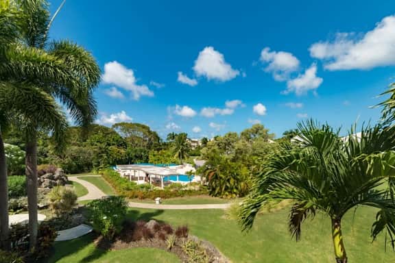 Royal Villa 18 - Image 2