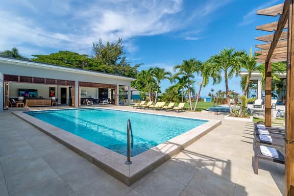 Sweet Spot 5BR - Image 5