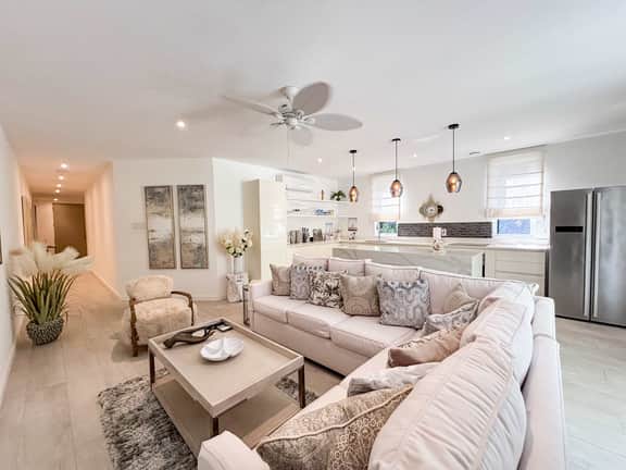 One Queen Street Apt 3 - Image 4