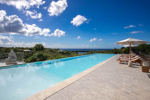 Villa Debbie 3BR - Image 5