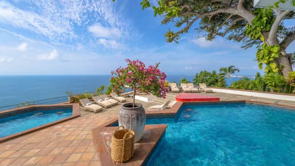 Hacienda De Las Flores - Image 2