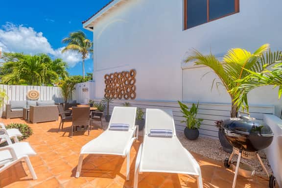 Coco's Beach House - Image 3