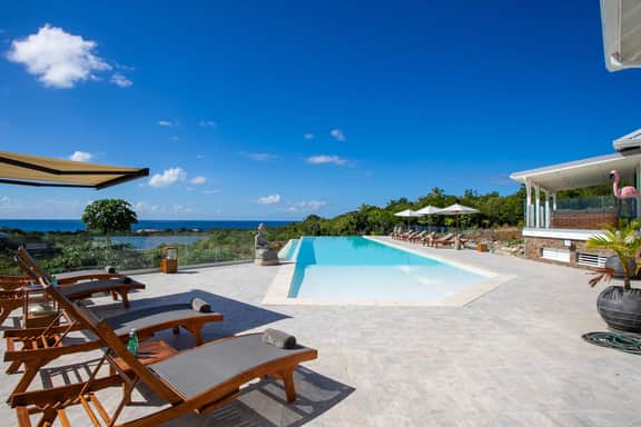 Villa Debbie 4BR - Image 2