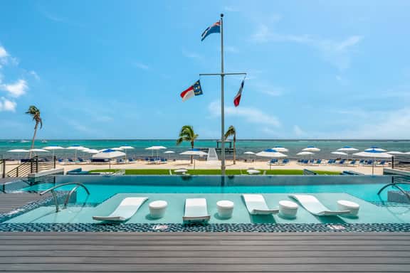 Club Suite-Rum Point - Image 2