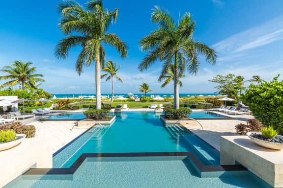 Estate 4BR Beach Level Residence - Image 4