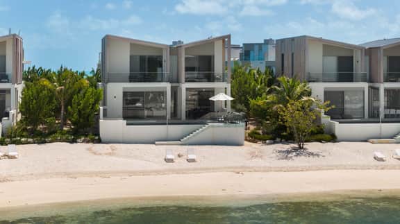 5BR Lagoon Villa + Guest House 17 - Image 2