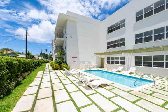 Coral Beach 207 - Image 5