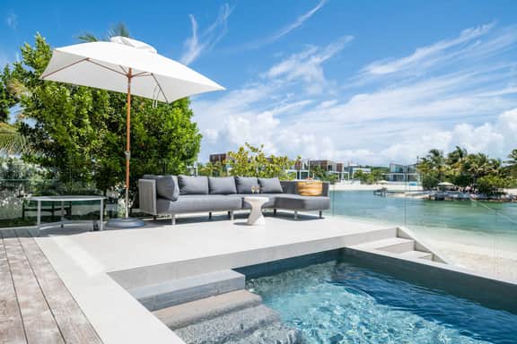 5BR Lagoon Villa + Guest House 16 - Image 5